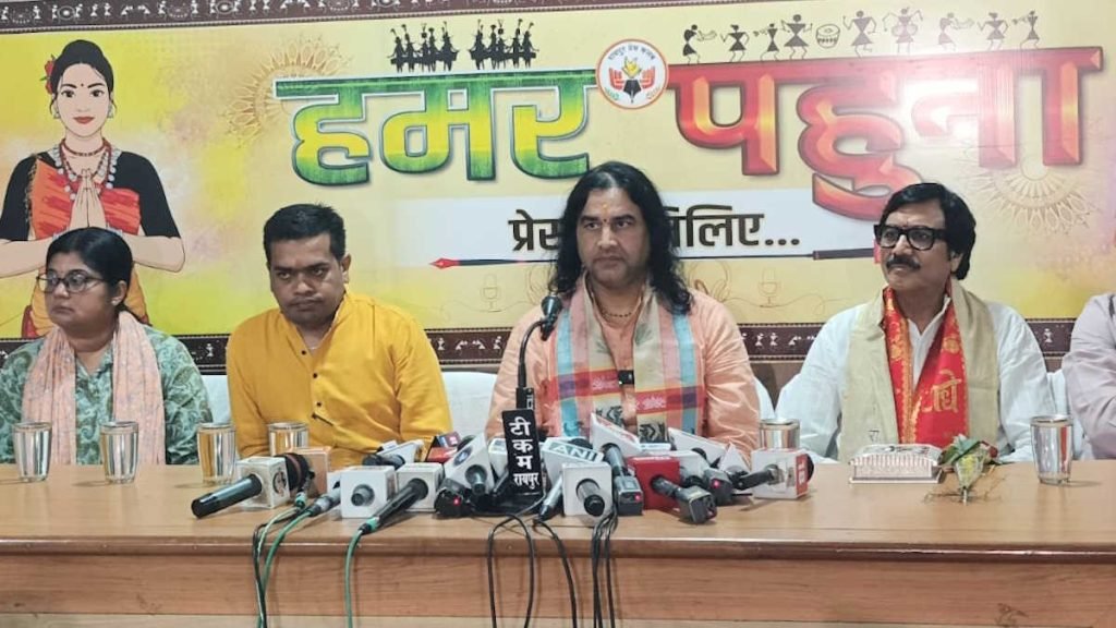 देवकी नंदन ठाकुर का बड़ा बयान: 'मुसलमान-ईसाई के बच्चे ईमानदार, लेकिन हिंदू के नहीं', बताई वजह dewki nandan 1024x576