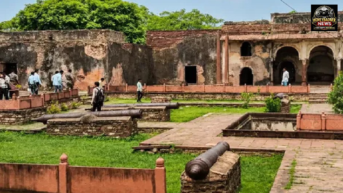 गद्दों में लपेटा, 3000 फीट से नीचे उतारा और चुरा ले गए... 3500 kg की तोप किले से चोरी image 2026 07 14t191849.120 1 1 1