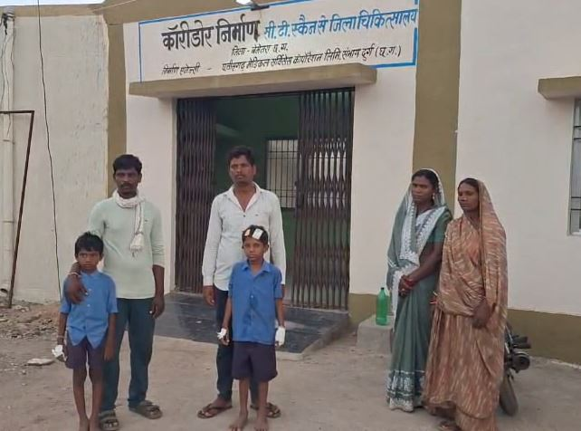 स्कूल में गिरा छत का प्लास्टर, चपेट में आने से तीन छात्र घायल, परिजनों ने की जांच के बाद कार्रवाई की मांग image