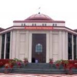 इस्तीफे में लिखा था दबाव और धमकी का जिक्र, फिर भी स्वीकार करने पर हाईकोर्ट ने कॉलेज को लगाई फटकार, सहायक प्राध्यापक के पक्ष में सुनाया फैसला images