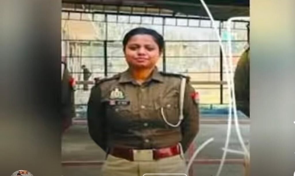 मेरठ में महिला दरोगा निलंबित, वायरल वीडियो की जांच 1000191542