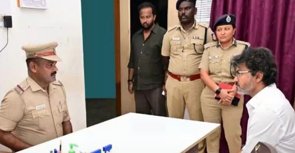 फिल्मी अंदाज में CM विजय का औचक दौरा, जेल से थाने तक किया निरीक्षण screenshot 20260829 112725