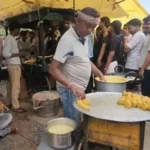 बर्थडे पर दिखी दरियादिली: 500 से ज्यादा छात्रों को मुफ्त में खिलाया वड़ा पाव और आलू गुंडा gifs17 1786076411