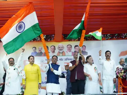 रायपुर में थोड़ी देर में निकलेगी तिरंगा यात्रा, कई रास्तों पर ट्रैफिक डायवर्ट image 2025 08 13t2034331461755097434 1786332932