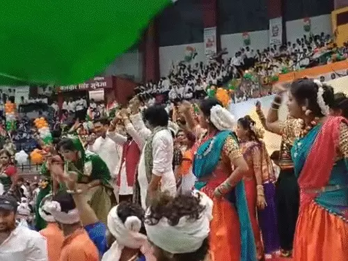 रायपुर में थोड़ी देर में निकलेगी तिरंगा यात्रा, कई रास्तों पर ट्रैफिक डायवर्ट image