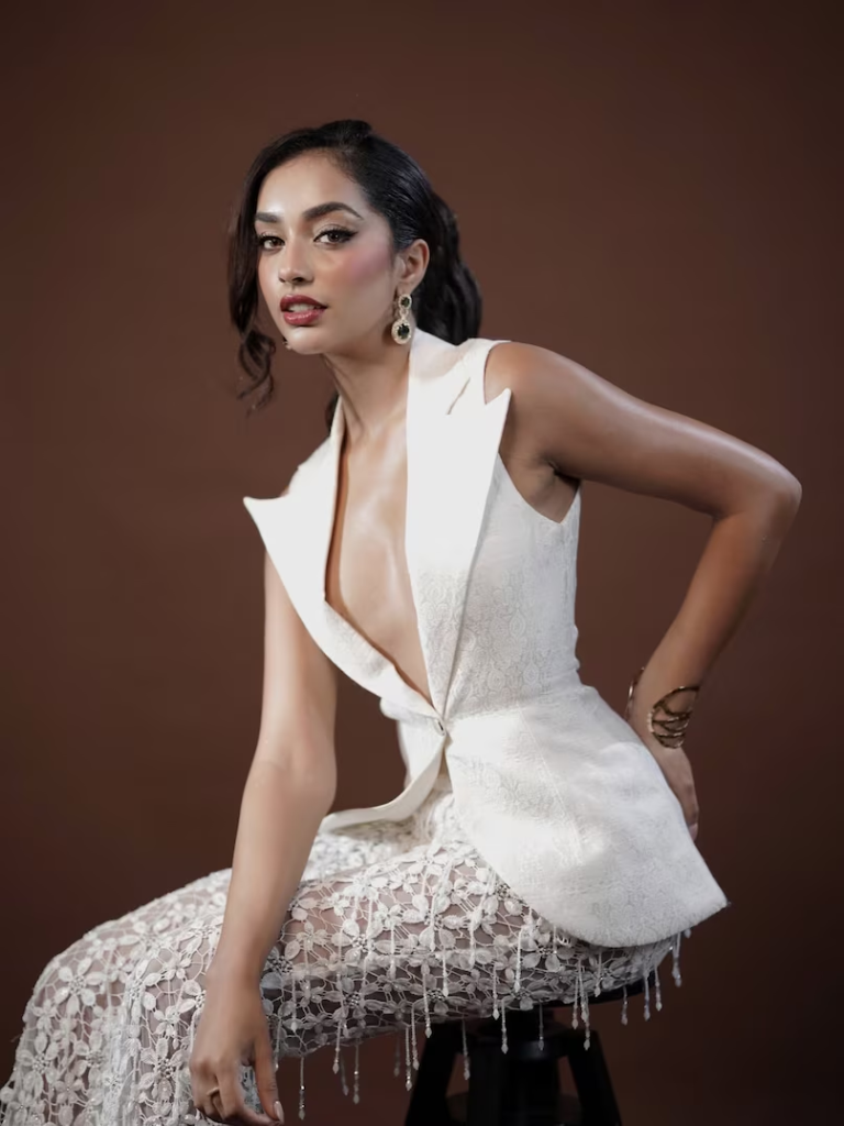 Miss Universe 2026 केजिया लिज मेजो बनीं मिस यूनिवर्स इंडिया जीत के बाद हुईं भावुक जानें फर्स्ट और सेकंड रनर-अप कौन रहीं image