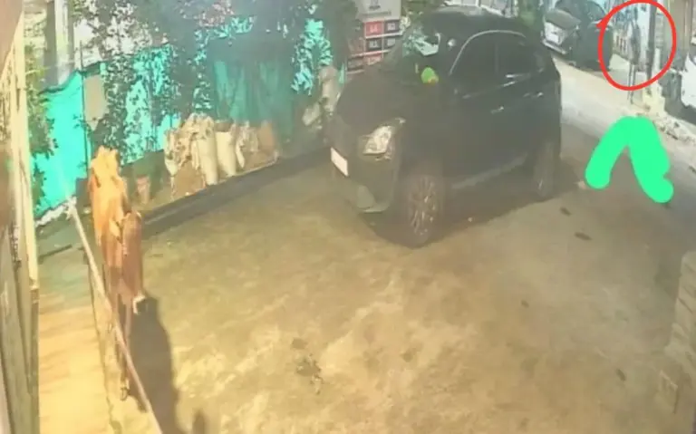 महिला नेता के घर घुसा अज्ञात व्यक्ति, एक घंटे तक करता रहा संदिग्ध हरकत, CCTV भी तोड़ा chhattisgarh budget 2026 27 2026 09 23t073232.609 768x479