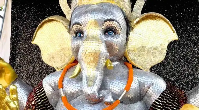रायपुर में सजे ‘सिक्कों वाले बप्पा’, 50 हजार से अधिक सिक्कों से तैयार हुई आकर्षक प्रतिमा ganesh ji 150kb 768x426