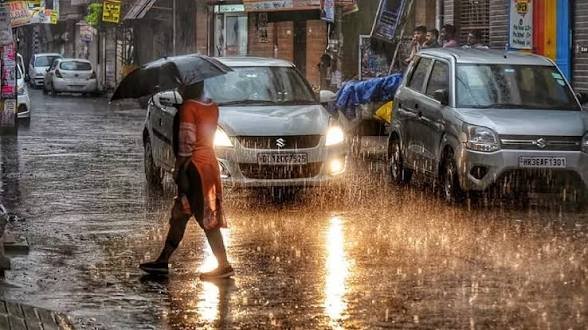 छत्तीसगढ़ में अगले 4 दिन कमजोर रहेगा मानसून, बस्तर में बारिश के आसार, कई इलाकों में छाएंगे बादल images (6)