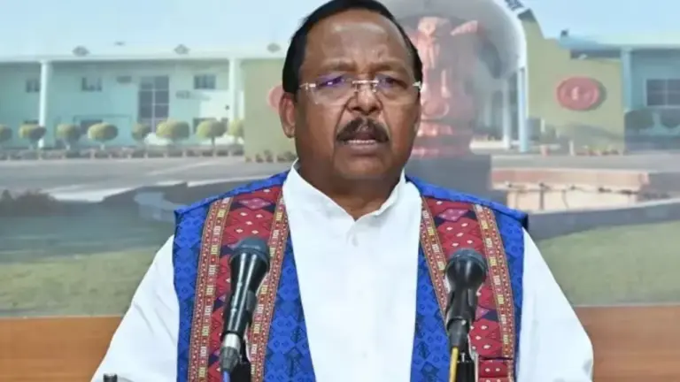 भ्रष्ट लोगों की जरूरत नही…’, बलरामपुर DEO पर करोड़ों की गड़बड़ी का आरोप, मंत्री का दो टूक जवाब webp 2 768x432